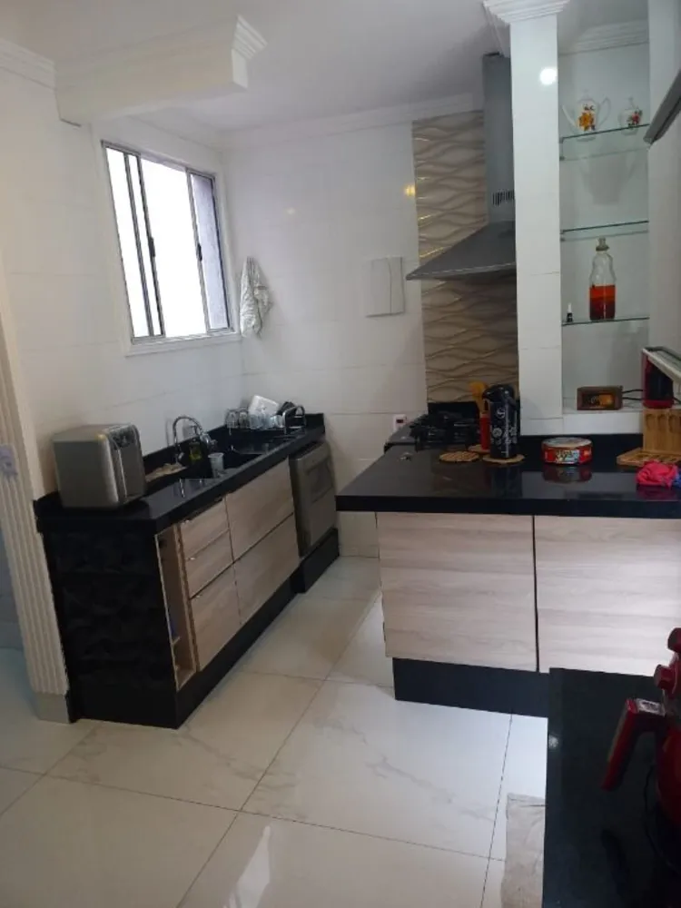 Sobrado, 6 quartos, 249 m² - Foto 2