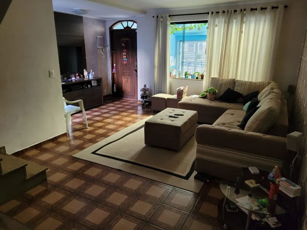 Sobrado, 3 quartos, 228 m² - Foto 1