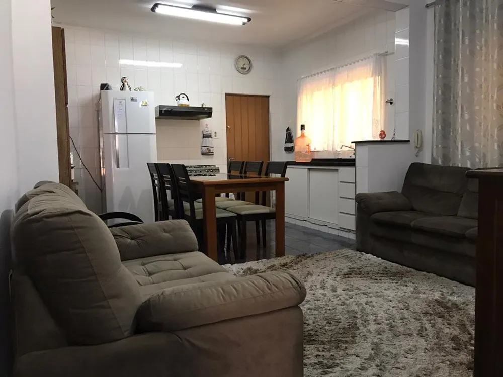 Sobrado, 3 quartos, 207 m² - Foto 1