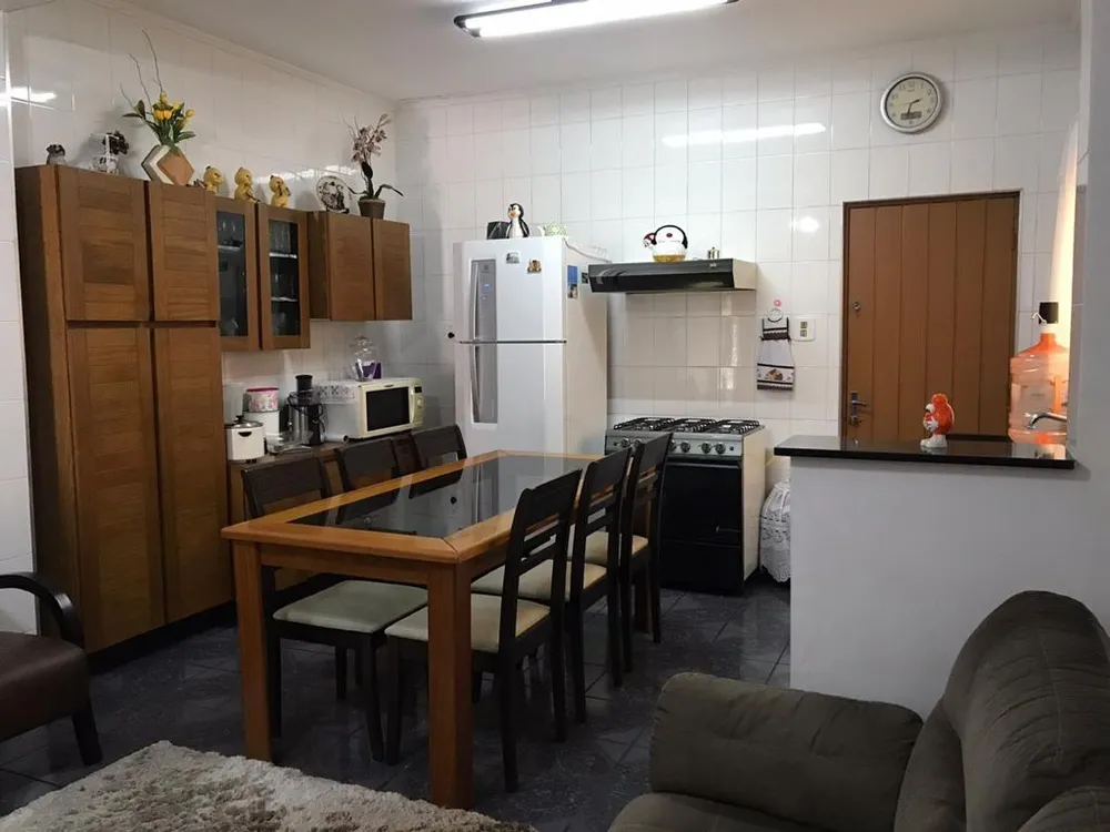 Sobrado, 3 quartos, 207 m² - Foto 2