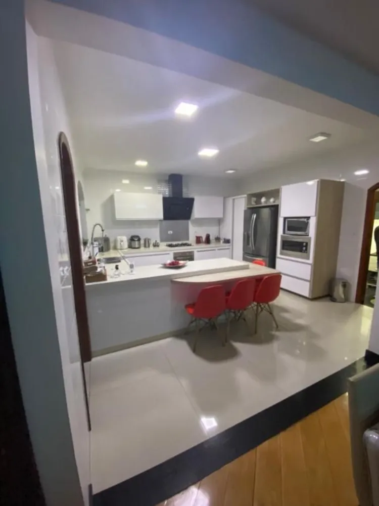 Sobrado, 5 quartos, 598 m² - Foto 4