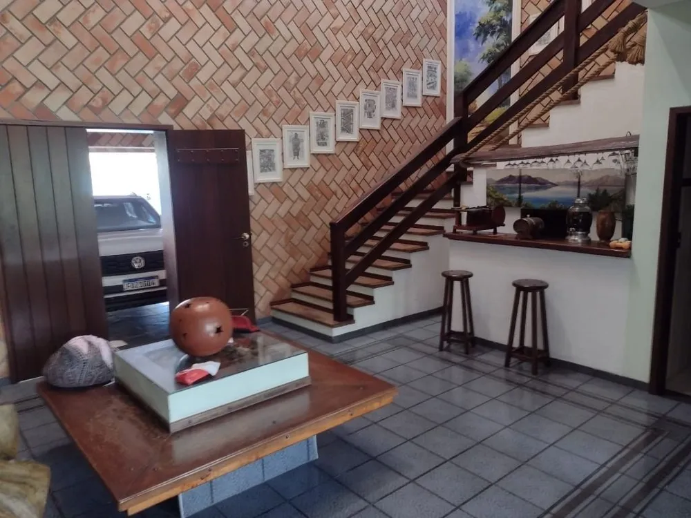 Sobrado, 5 quartos, 300 m² - Foto 2