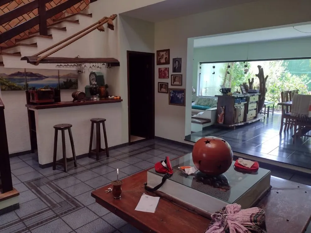 Sobrado, 5 quartos, 300 m² - Foto 1