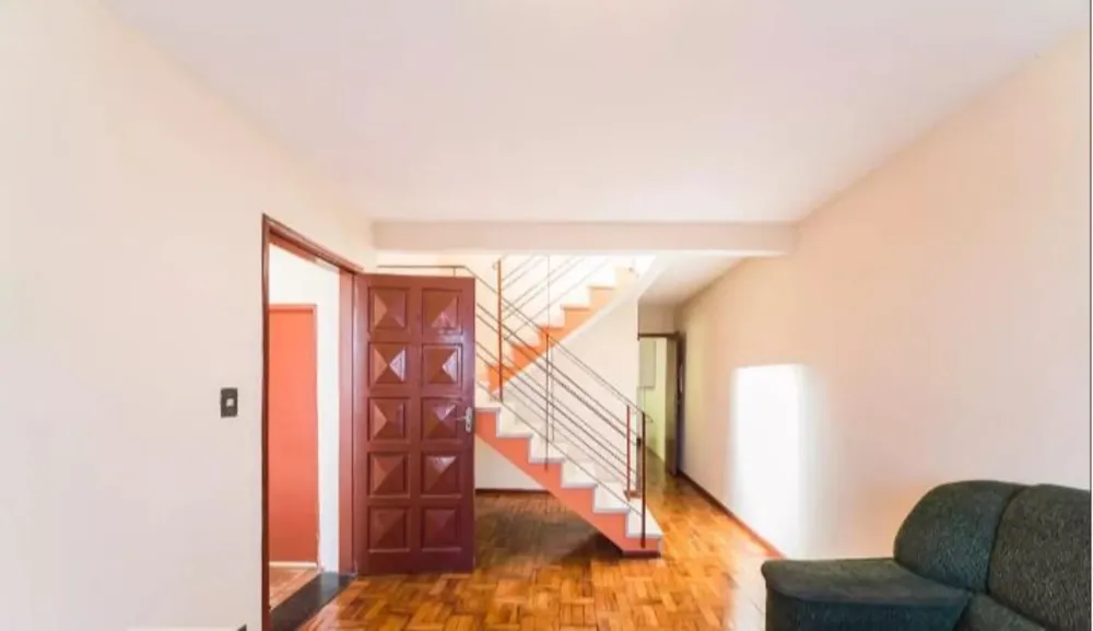 Sobrado, 5 quartos, 200 m² - Foto 1
