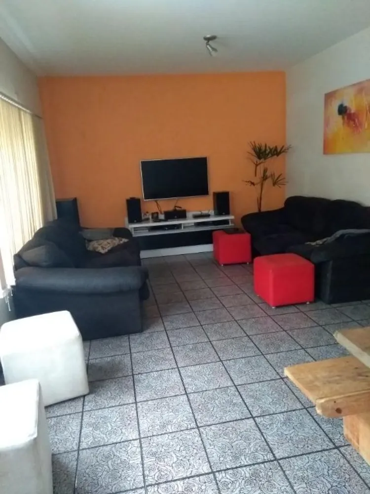 Casa, 3 quartos, 300 m² - Foto 2