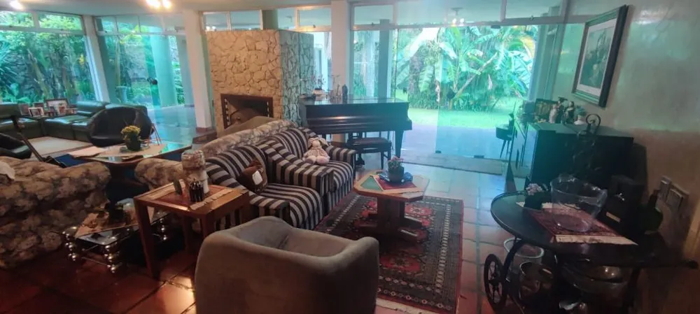 Casa, 5 quartos, 684 m² - Foto 1