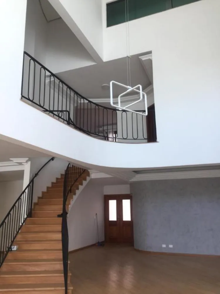 Sobrado, 4 quartos, 570 m² - Foto 1
