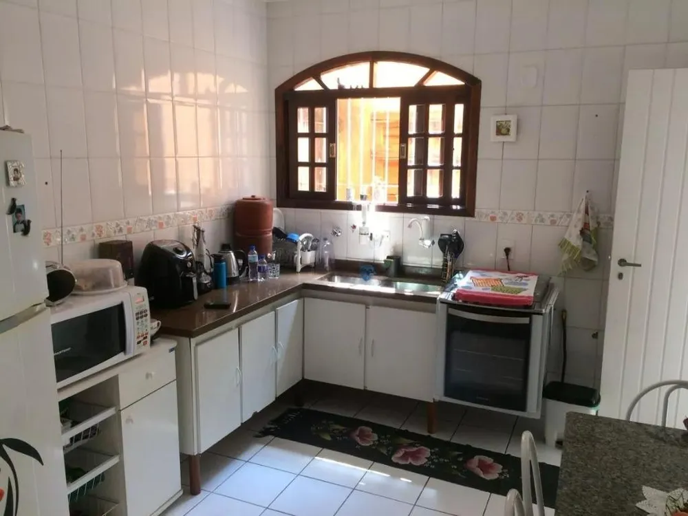 Sobrado, 3 quartos, 190 m² - Foto 2