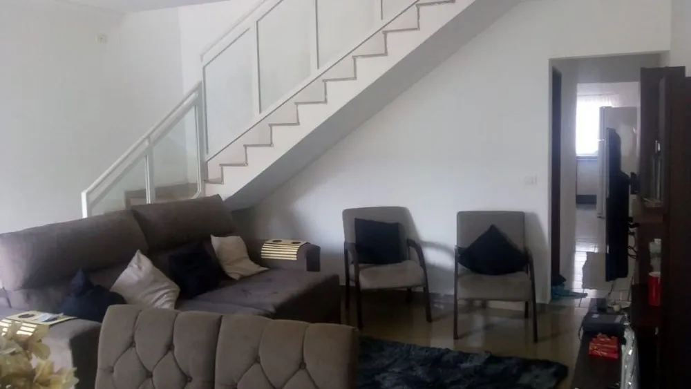 Sobrado, 3 quartos, 202 m² - Foto 1