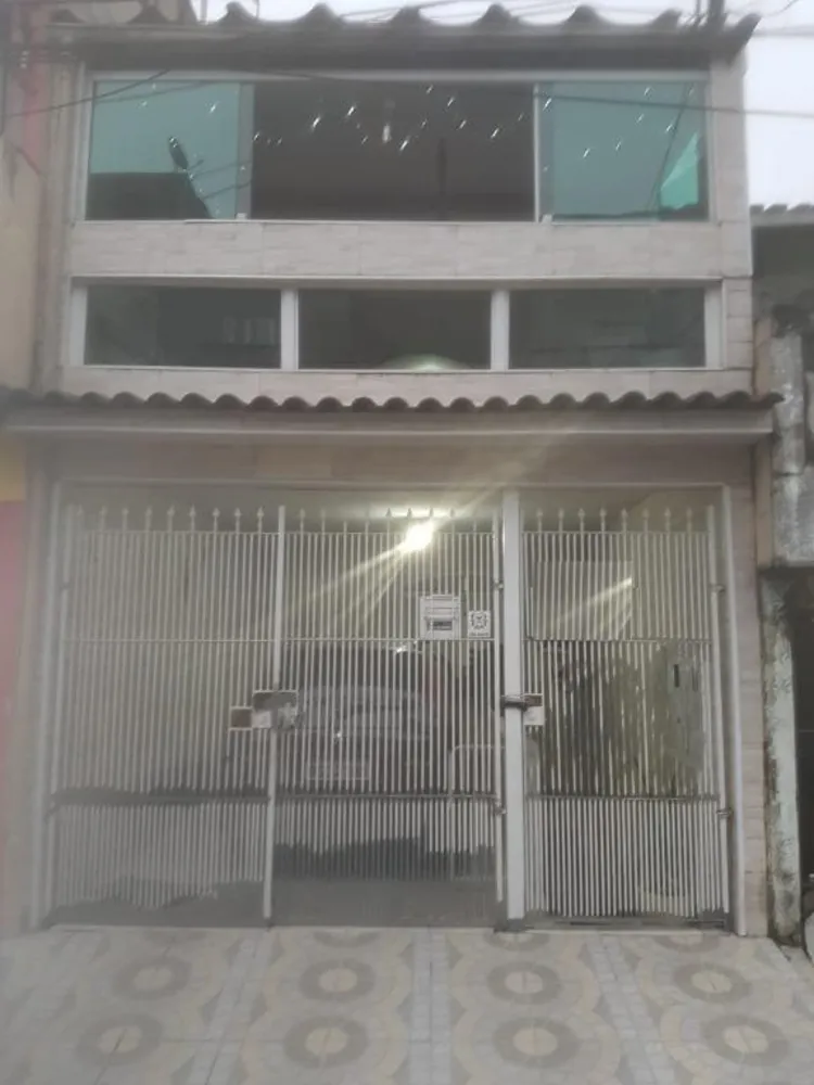 Sobrado, 3 quartos, 243 m² - Foto 1