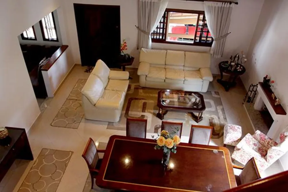 Casa, 3 quartos, 253 m² - Foto 2