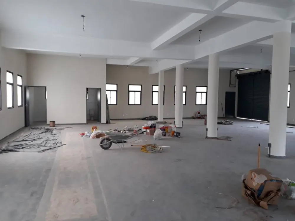 Loja-Salão, 1000 m² - Foto 1