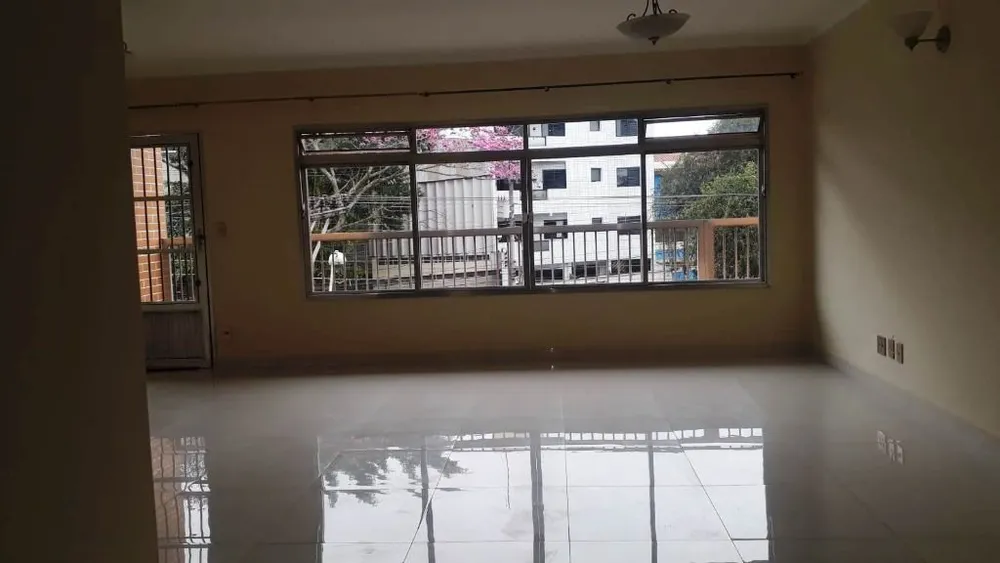 Casa, 3 quartos, 180 m² - Foto 1