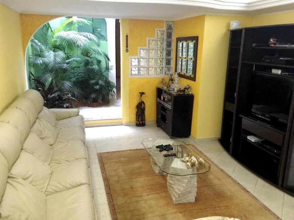 Casa, 3 quartos, 300 m² - Foto 2