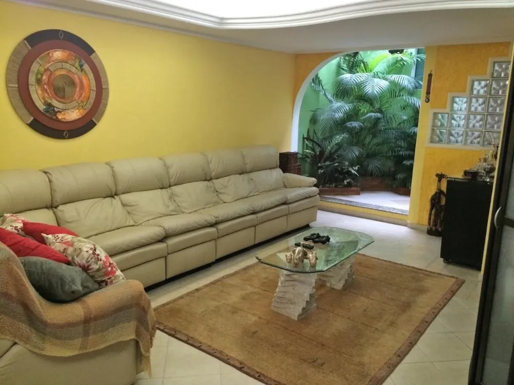 Casa, 3 quartos, 300 m² - Foto 1