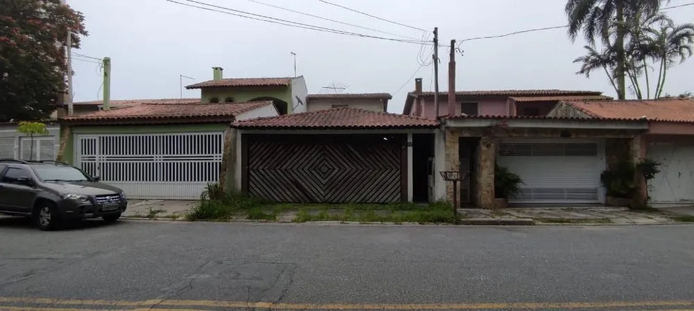 Casa, 4 quartos, 220 m² - Foto 1