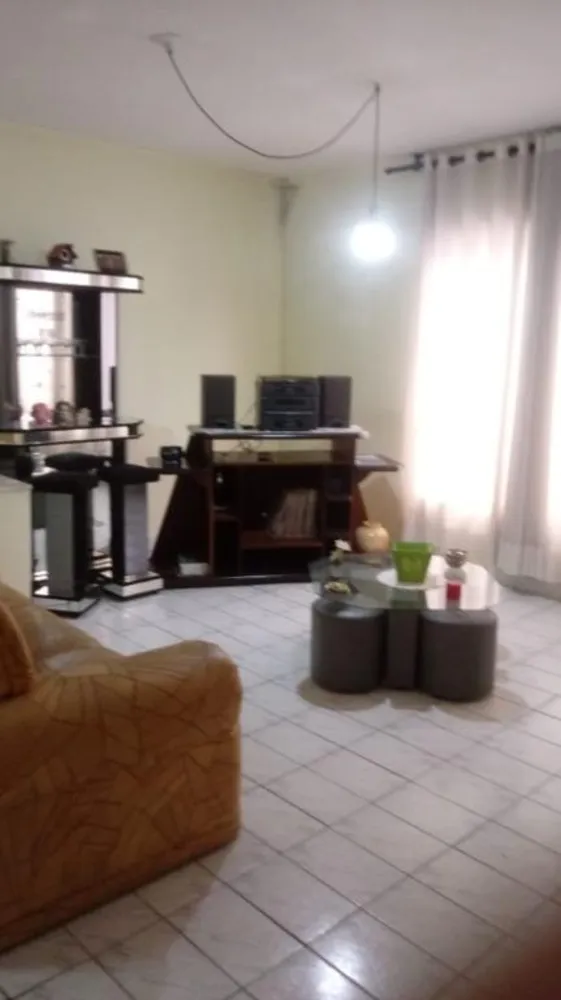 Sobrado, 3 quartos, 240 m² - Foto 2