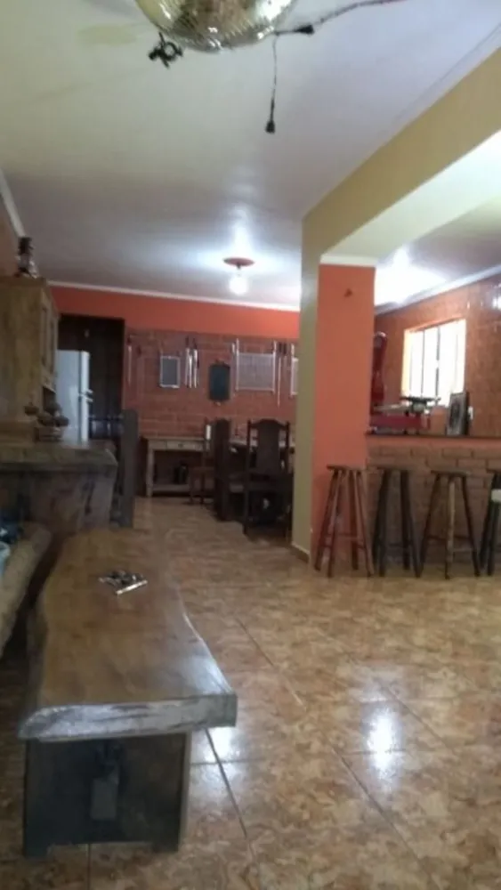 Chácara, 4 quartos, 1261 m² - Foto 4