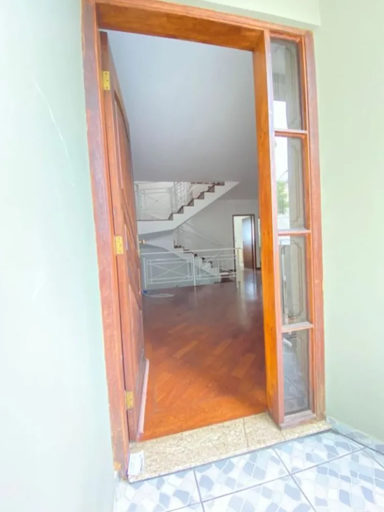 Sobrado, 3 quartos, 216 m² - Foto 3