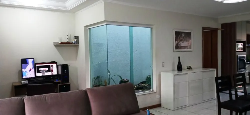 Sobrado, 3 quartos, 243 m² - Foto 3