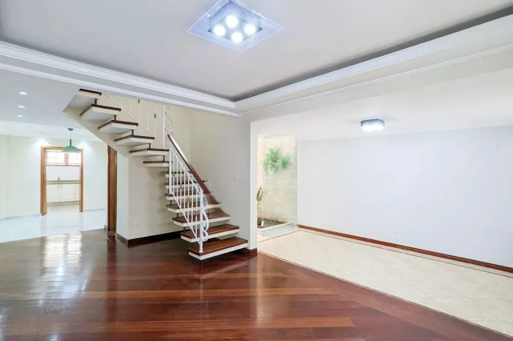 Sobrado, 4 quartos, 234 m² - Foto 2