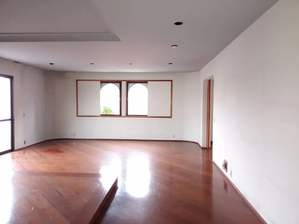 Apartamento, 3 quartos, 244 m² - Foto 2