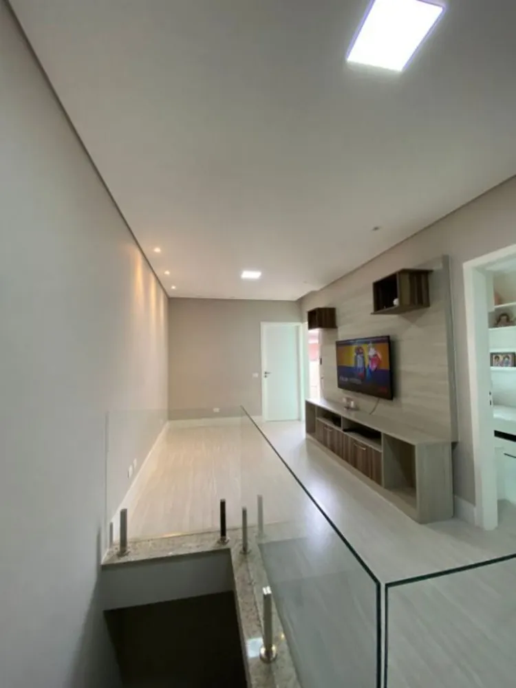 Sobrado, 3 quartos, 236 m² - Foto 2