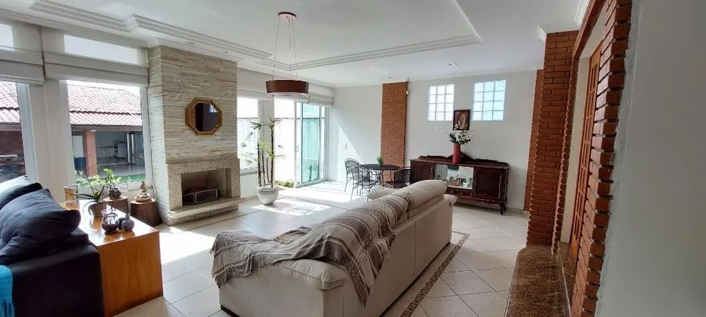 Sobrado, 4 quartos, 300 m² - Foto 1