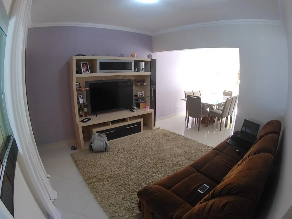 Sobrado, 3 quartos, 210 m² - Foto 1