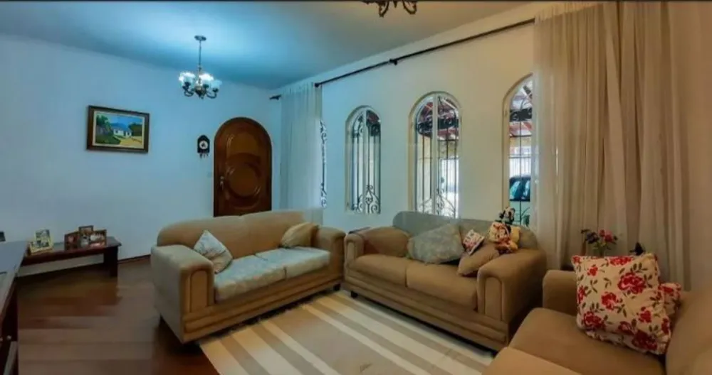 Sobrado, 4 quartos, 215 m² - Foto 1