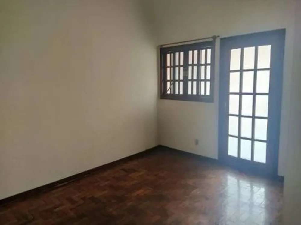 Casa, 4 quartos, 165 m² - Foto 1