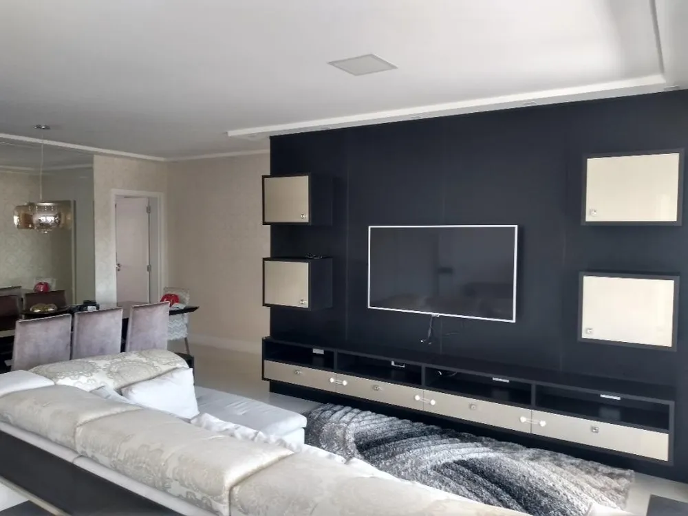 Apartamento, 3 quartos, 156 m² - Foto 1