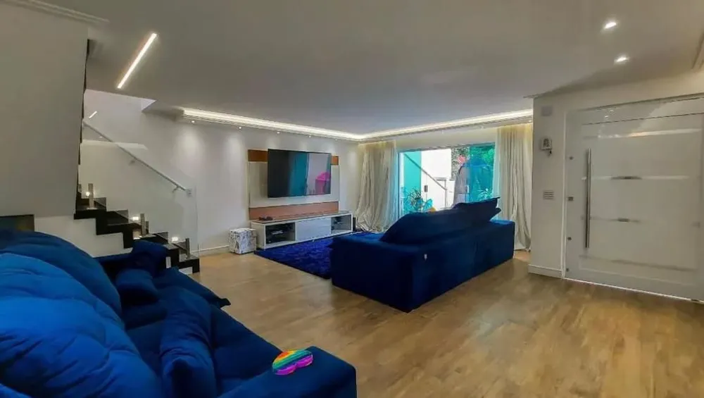 Sobrado, 3 quartos, 220 m² - Foto 1