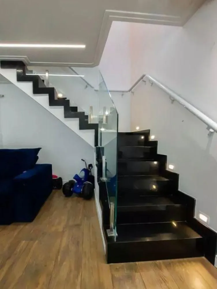 Sobrado, 3 quartos, 220 m² - Foto 2