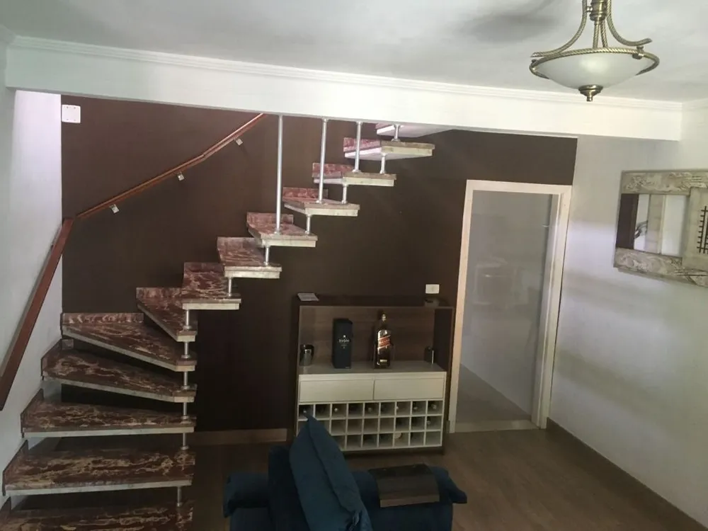 Sobrado, 3 quartos, 197 m² - Foto 1