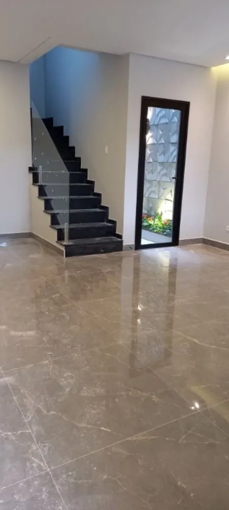 Sobrado, 3 quartos, 164 m² - Foto 1