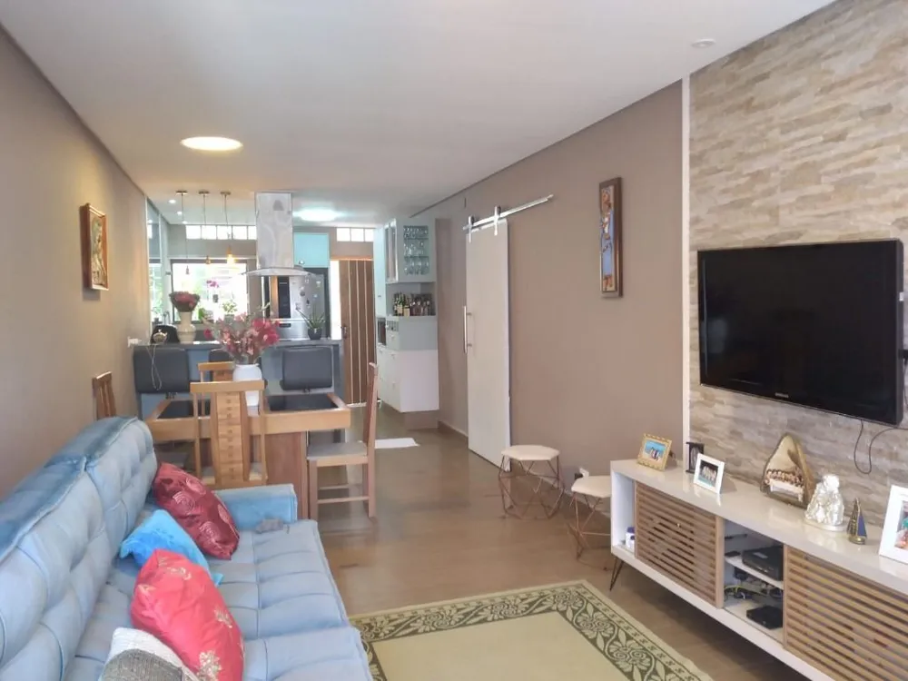 Casa, 3 quartos, 180 m² - Foto 1