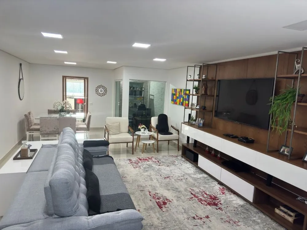 Sobrado, 4 quartos, 300 m² - Foto 1