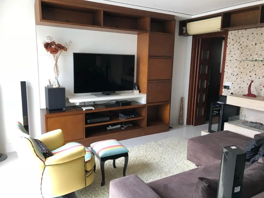 Cobertura, 3 quartos, 252 m² - Foto 4