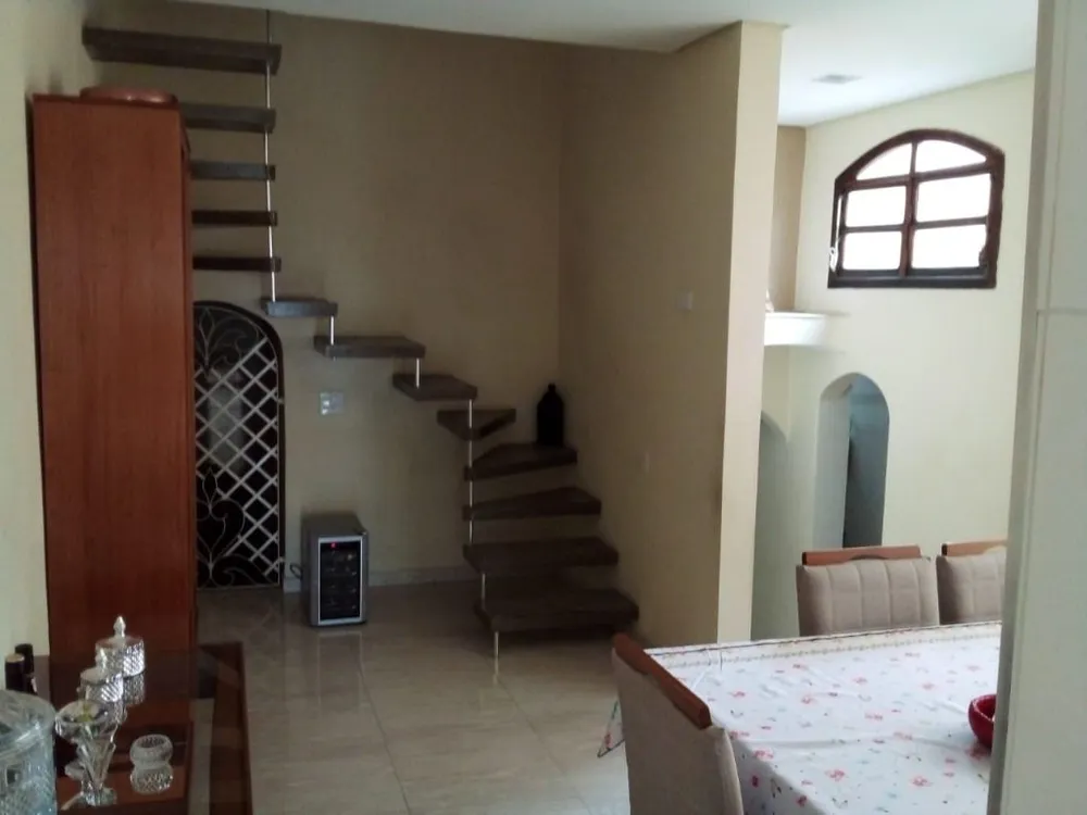 Casa, 3 quartos, 159 m² - Foto 2