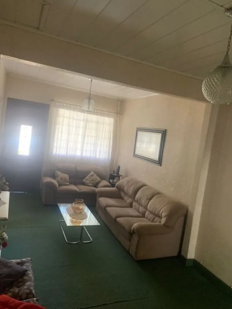 Casa, 4 quartos, 143 m² - Foto 1