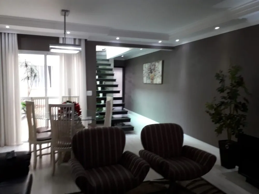 Sobrado, 3 quartos, 226 m² - Foto 3
