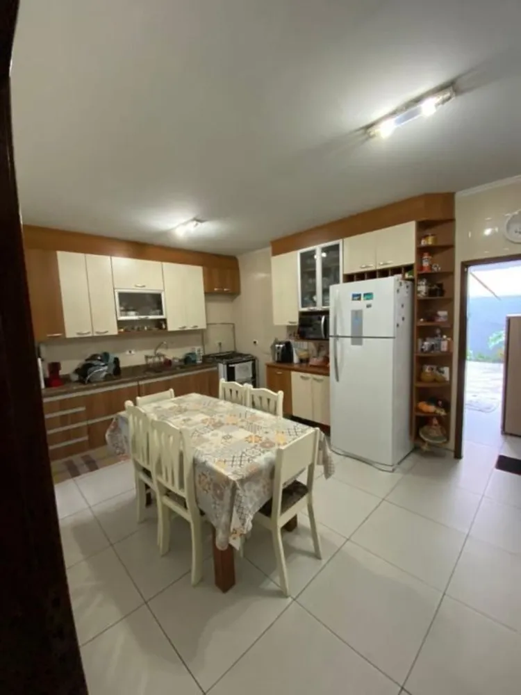 Sobrado, 3 quartos, 180 m² - Foto 2