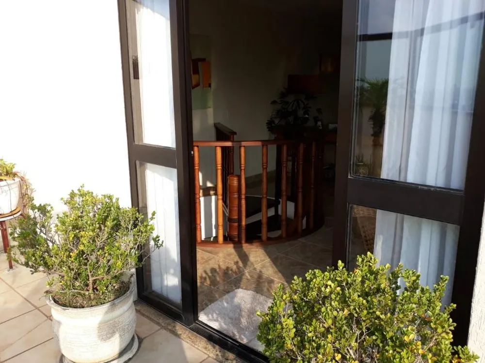 Cobertura, 3 quartos, 200 m² - Foto 4