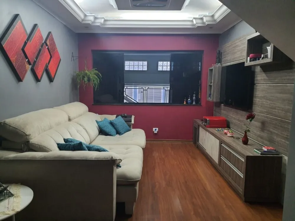 Casa, 3 quartos, 174 m² - Foto 1