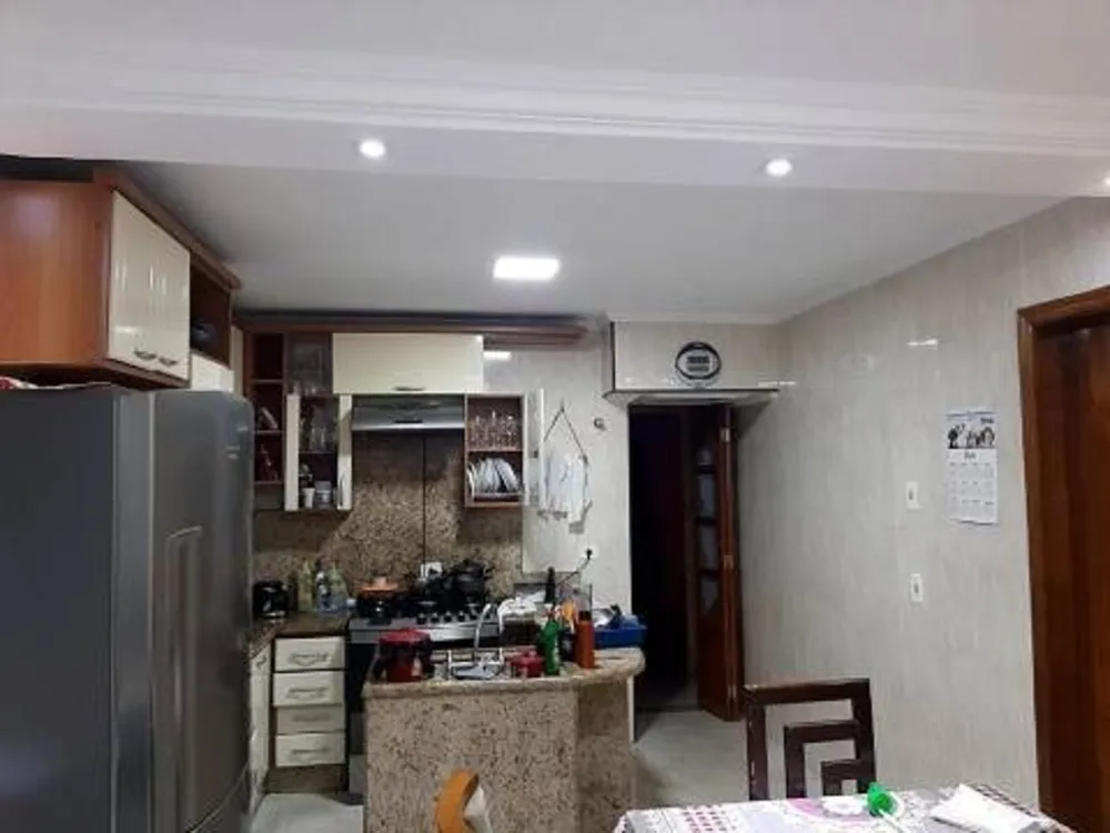 Casa, 3 quartos, 224 m² - Foto 4