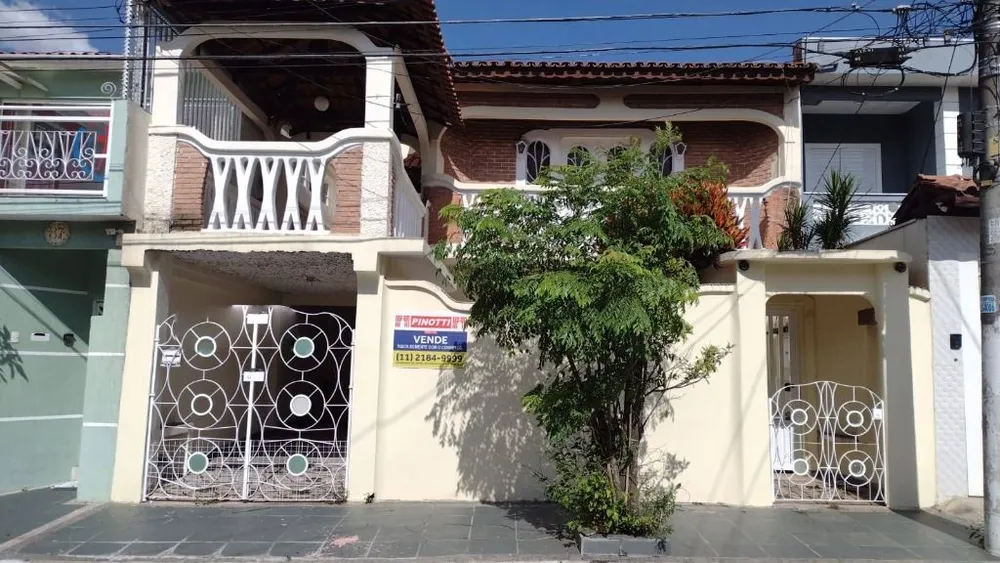 Sobrado, 3 quartos, 205 m² - Foto 1