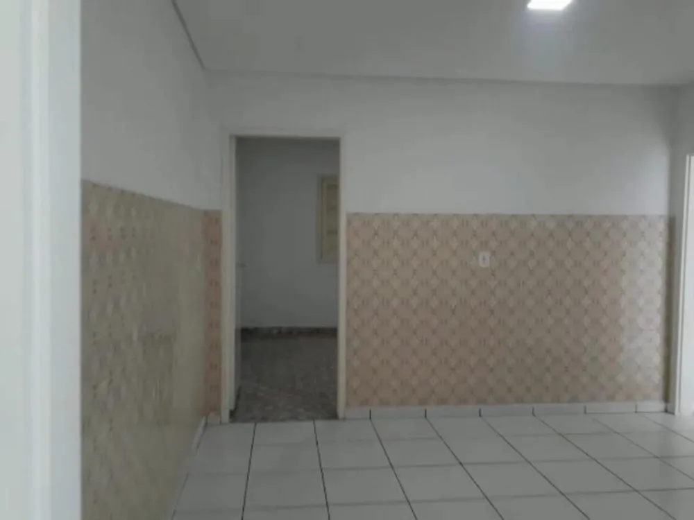 Casa, 1 quarto, 213 m² - Foto 1