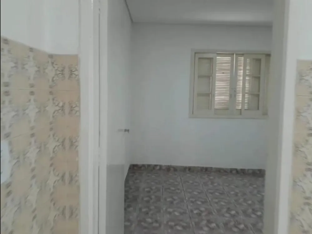 Casa, 1 quarto, 213 m² - Foto 2
