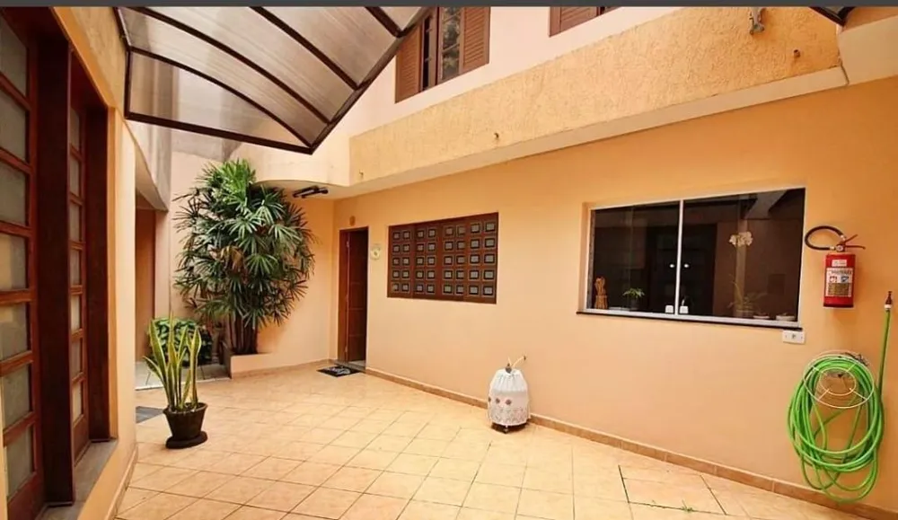 Sobrado, 5 quartos, 350 m² - Foto 1